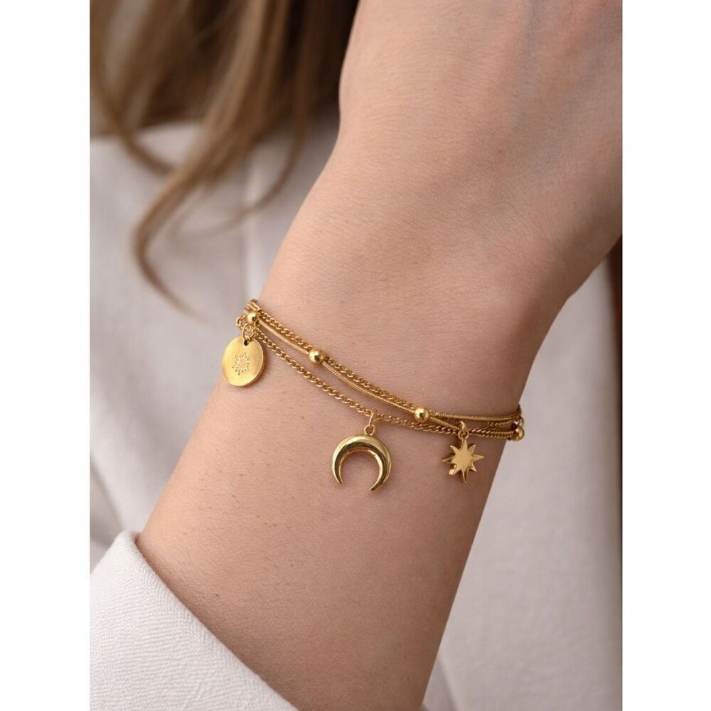 Gold Layered Charm bracelet M770